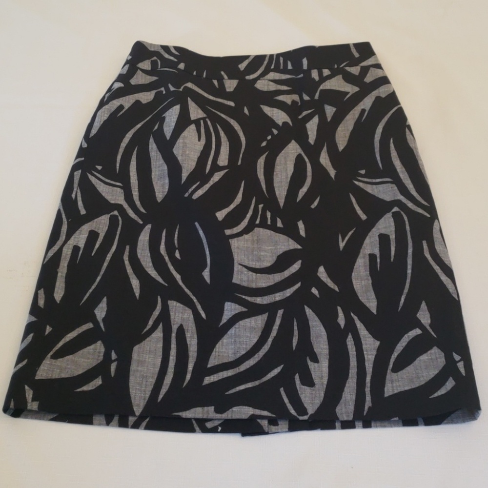 Anne Taylor Skirt